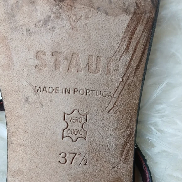 Elegant Black Strappy Women's Heels - Picture 12 of 16